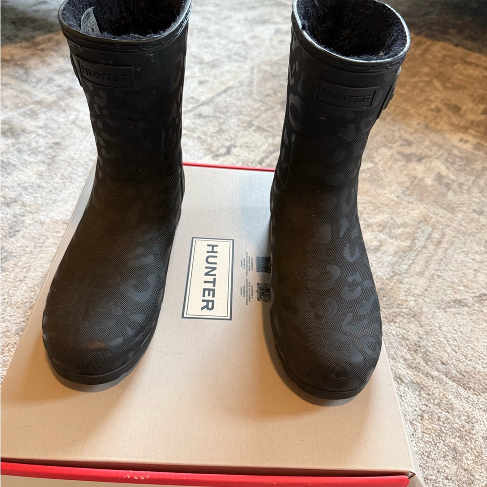 Hunter Black Leopard-Embossed Fleece-Lined Mid-Calf Rain Boots - Picture 2 of 6